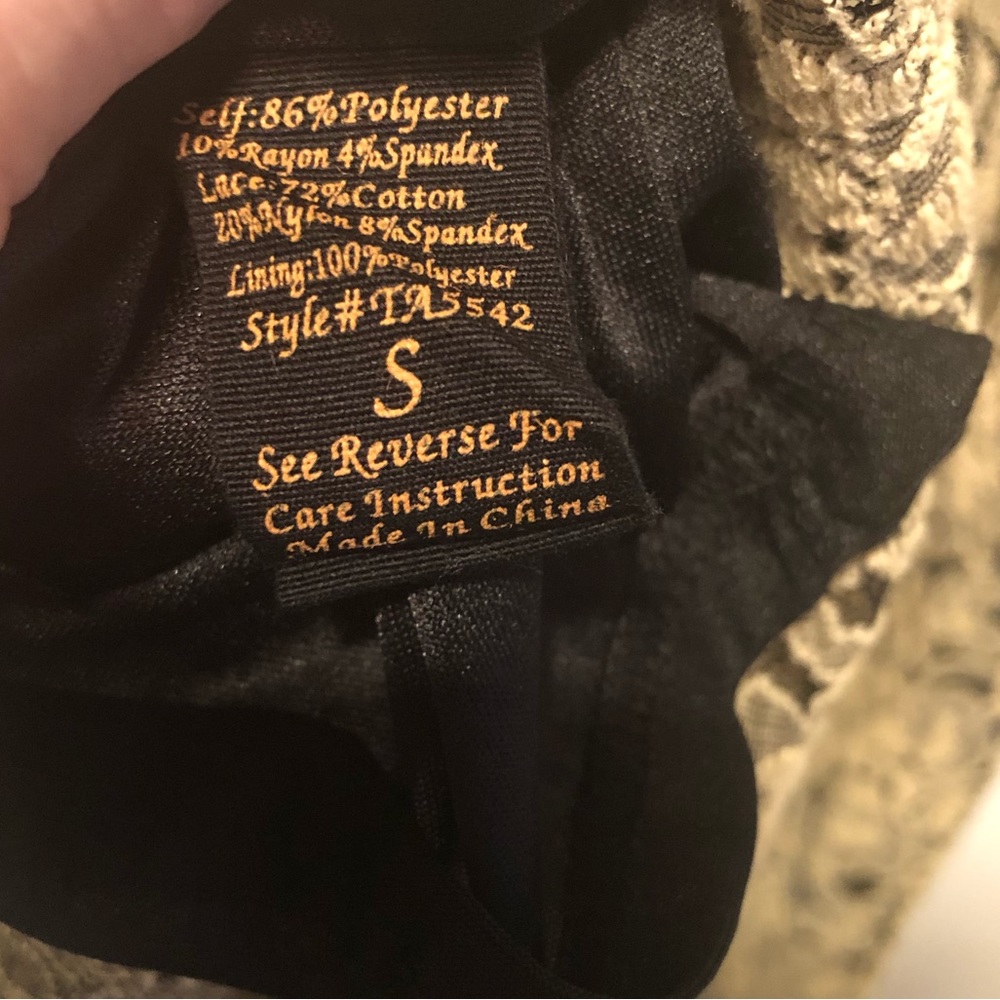 MINE LACED NWOT DRESS HI-LOW SIZE SMALL BLACK AND BEIGE - Picture 9 of 14